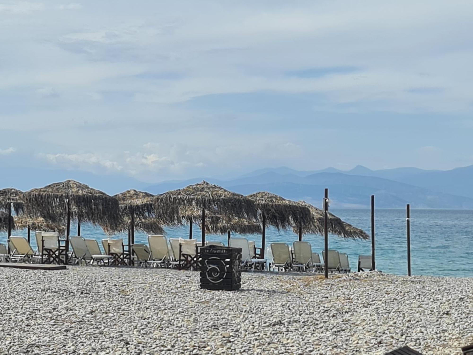 Seaside Apartment In Xilokastro - Thalassa Blue By Booking Kottas غزيلوكاسترون المظهر الخارجي الصورة